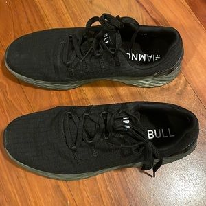 Nobull black tennis shoes shoes with green bottoms